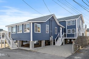 Modern Condo Perfect For Winter Rental