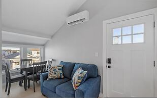 Modern Condo Perfect For Winter Rental