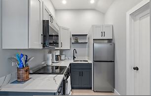 Modern Condo Perfect For Winter Rental