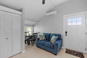 Modern Condo Perfect For Winter Rental