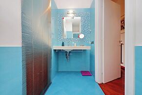 Una finestra sulla cupola di San Pietro