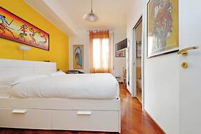 Una finestra sulla cupola di San Pietro