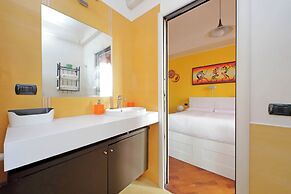 Una finestra sulla cupola di San Pietro