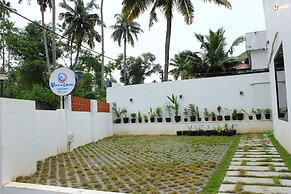 Wavealokam Beach Retreat