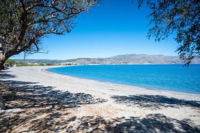 Natalia s Apartment in Tavronitis