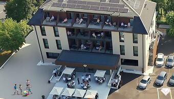Ile Hotel