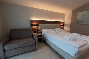 Ile Hotel