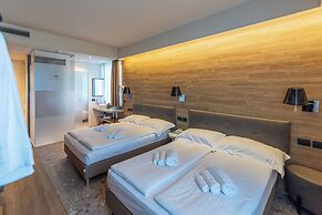 Ile Hotel
