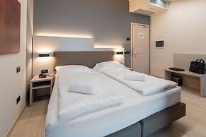 Ile Hotel
