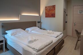 Ile Hotel