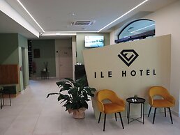 Ile Hotel