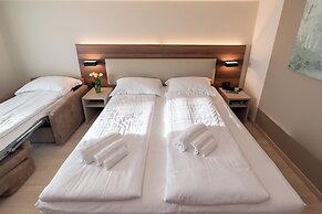 Ile Hotel