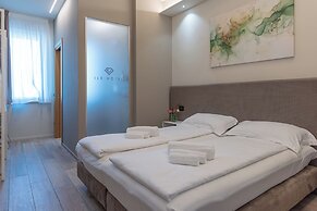 Ile Hotel