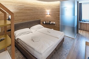 Ile Hotel