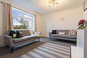 Serene Melford House in Nottingham