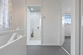 Serene Melford House in Nottingham