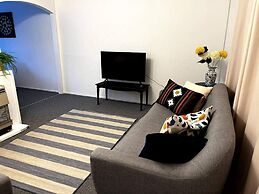 Serene Melford House in Nottingham