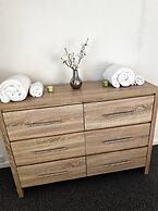 Serene Melford House in Nottingham