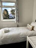 Serene Melford House in Nottingham