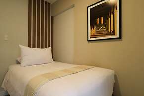 w Charming 2BR w Balcony in Miraflores