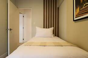 w Charming 2BR w Balcony in Miraflores
