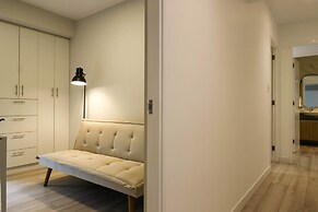 w Charming 2BR w Balcony in Miraflores