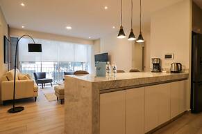 w Charming 2BR w Balcony in Miraflores