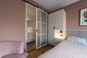 Luxurious 12-person City Villa With Wellness