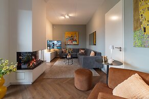 Luxurious 12-person City Villa With Wellness