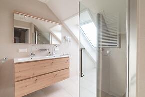 Luxurious 12-person City Villa With Wellness