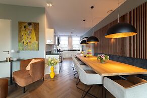 Luxurious 12-person City Villa With Wellness