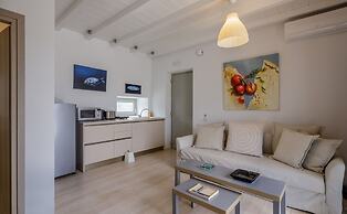 The Gallery Home - Elegant Villa In Antiparos