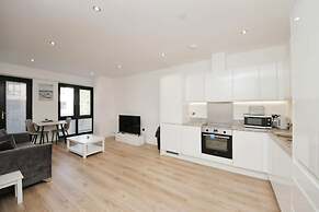 Modern Comfort 1 Bed Apartment Broadoaks Sulihull