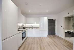 Modern Comfort 1 Bed Apartment Broadoaks Sulihull