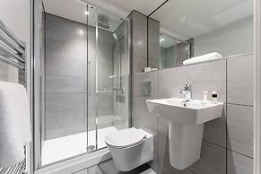 Luxury 2-bedroom Apartment in St Martin s Place BMH