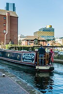 Luxury 2-bedroom Apartment in St Martin s Place BMH