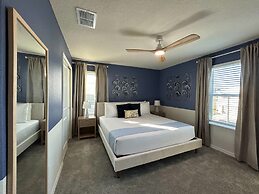 Upstay 20 Guest Capacity Mansion Near Disney