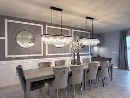 Upstay 20 Guest Capacity Mansion Near Disney