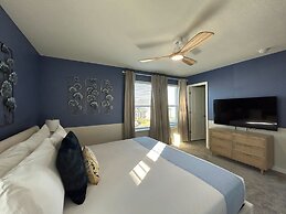 Upstay 20 Guest Capacity Mansion Near Disney