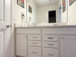 Upstay 20 Guest Capacity Mansion Near Disney