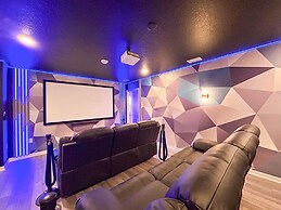 Upstay 20 Guest Capacity Mansion Near Disney