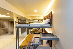 UPHILLS BOUTIQUE HOTEL