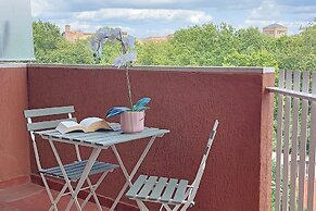 Rifugio incantato sul fiume Tevere