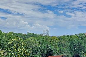 Rifugio incantato sul fiume Tevere