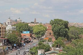 Rifugio incantato sul fiume Tevere