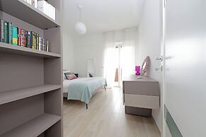 Rifugio incantato sul fiume Tevere