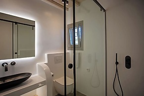 Mykonian Luxury Villa Filyra with Pool