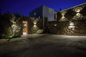 Mykonian Luxury Villa Filyra with Pool