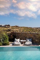 Mykonian Luxury Villa Filyra with Pool