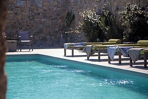 Mykonian Luxury Villa Filyra with Pool